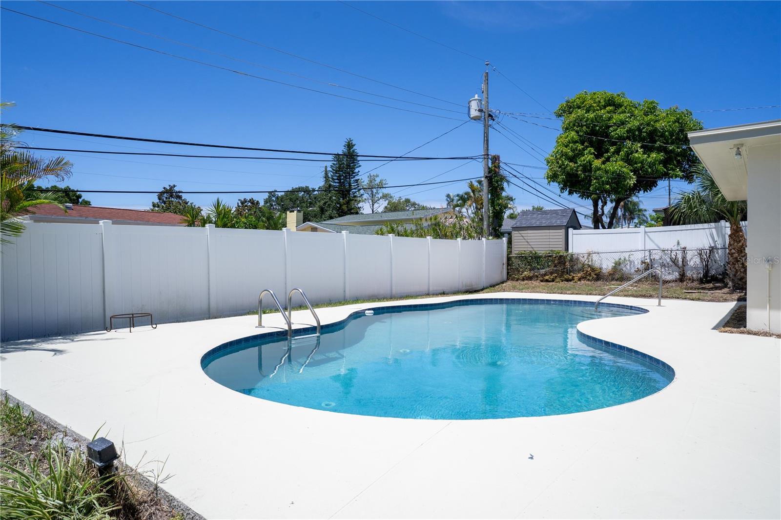 HARBOR HILLS - Residential