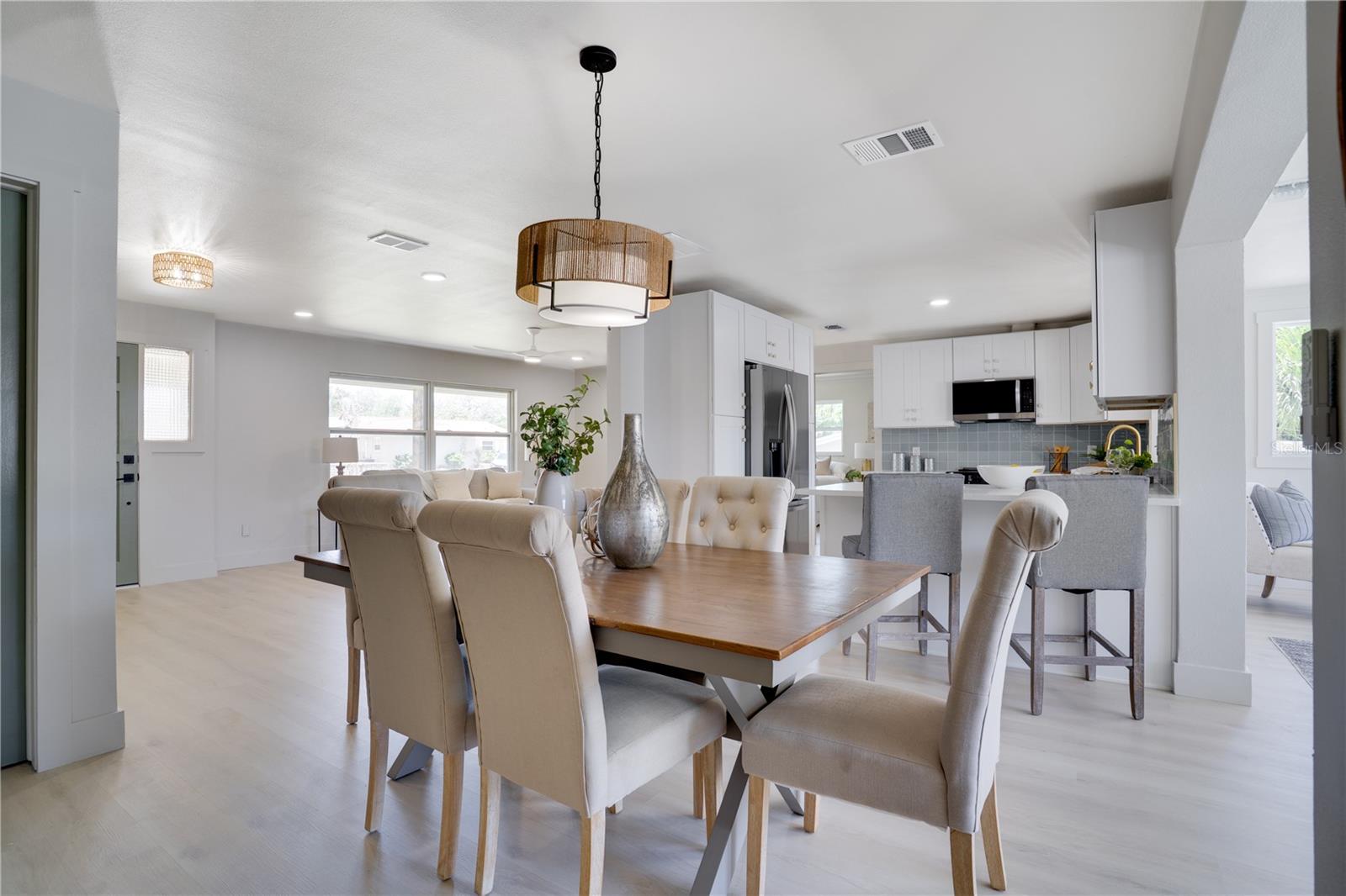 HARBOR HILLS - Residential