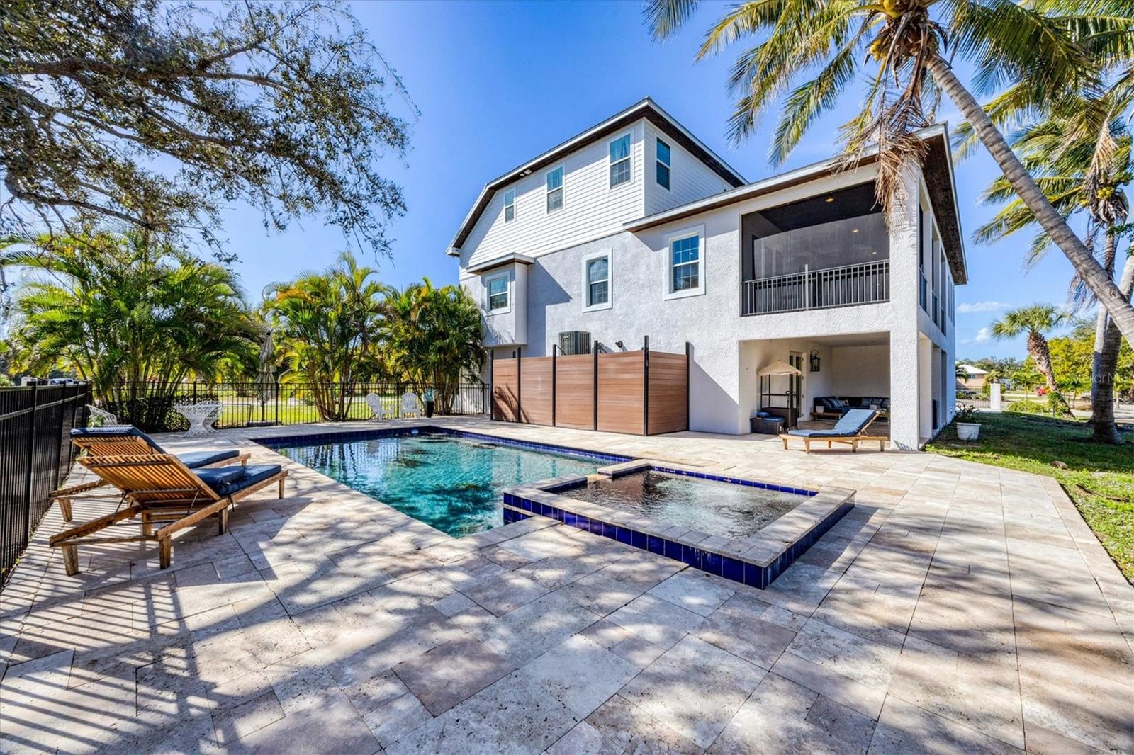 CORAL COVE - Residential