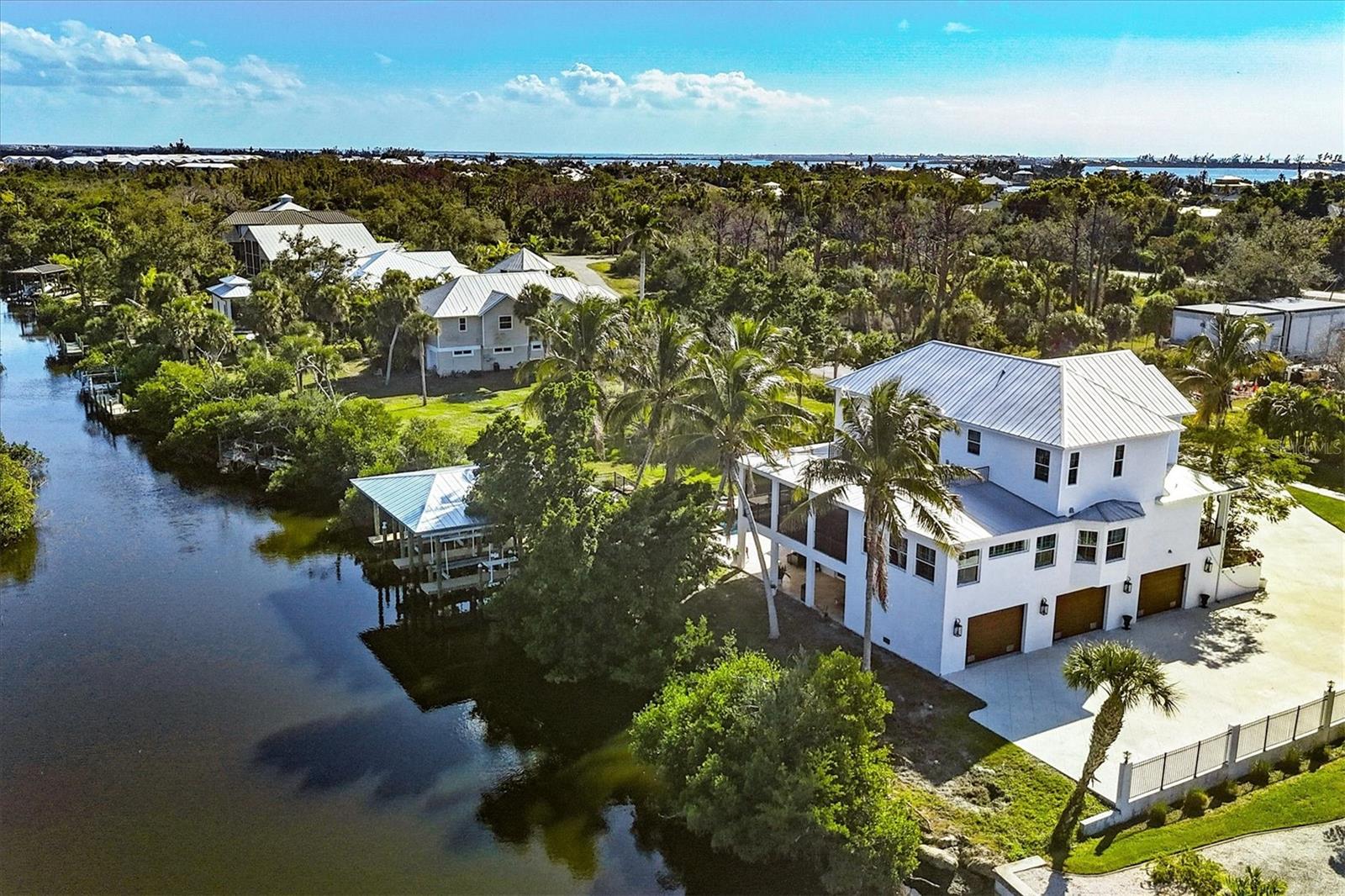 CORAL COVE - Residential
