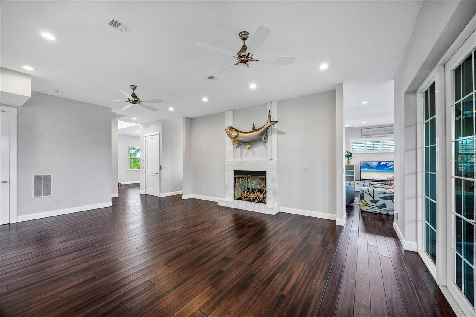 CORAL COVE - Residential