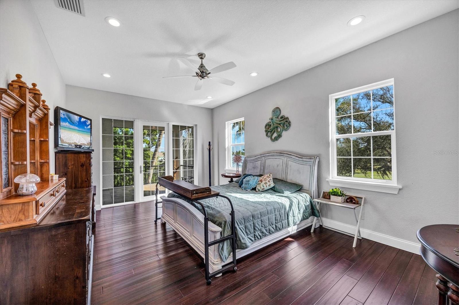 CORAL COVE - Residential