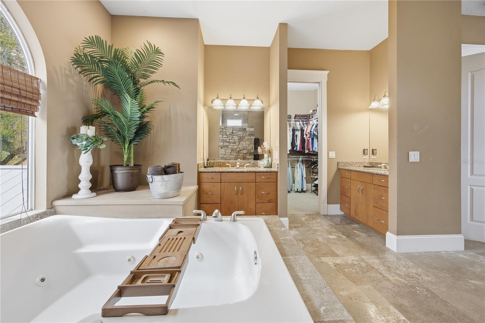 SOUTHWOOD SHORES - Residential