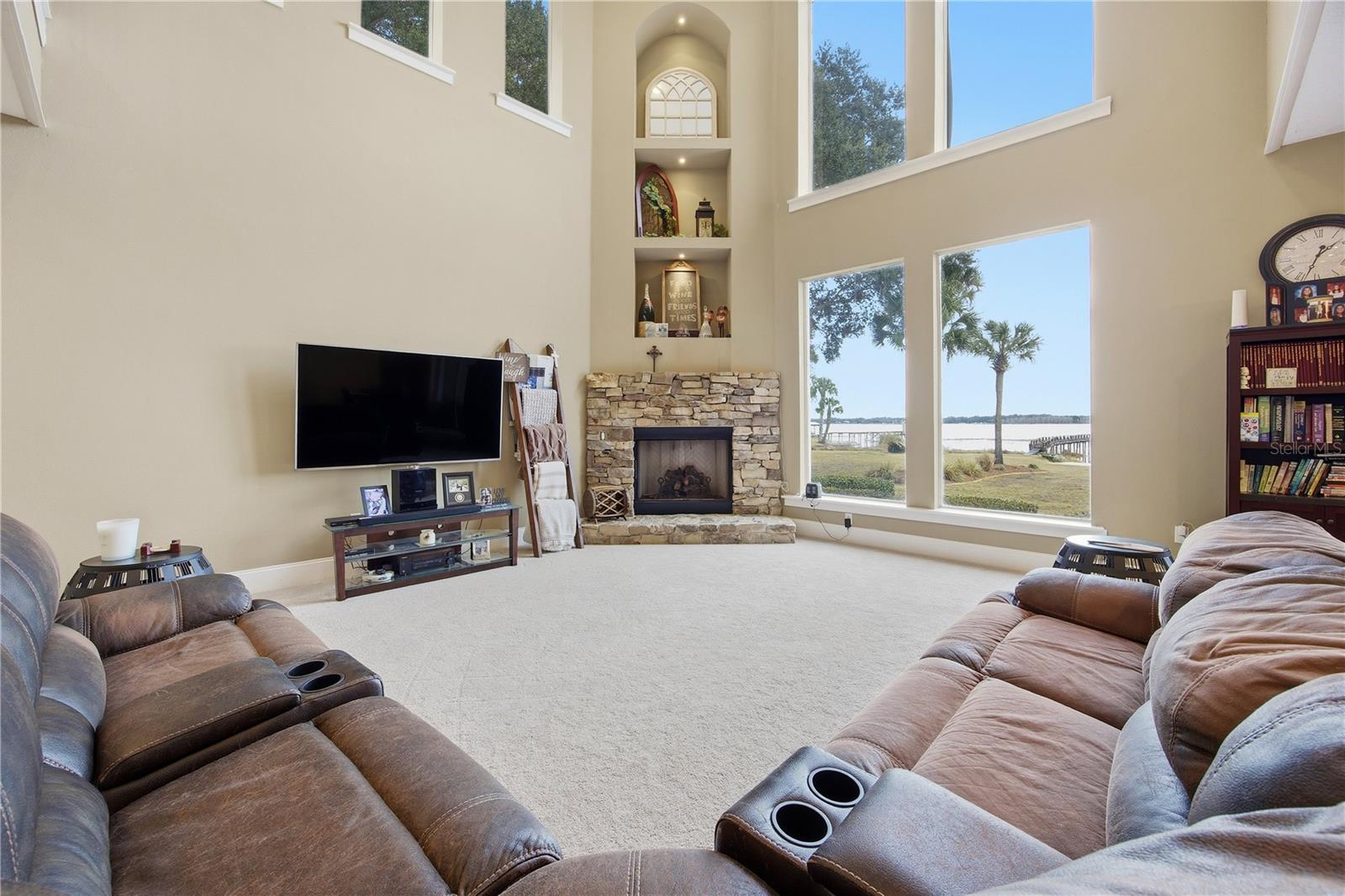SOUTHWOOD SHORES - Residential