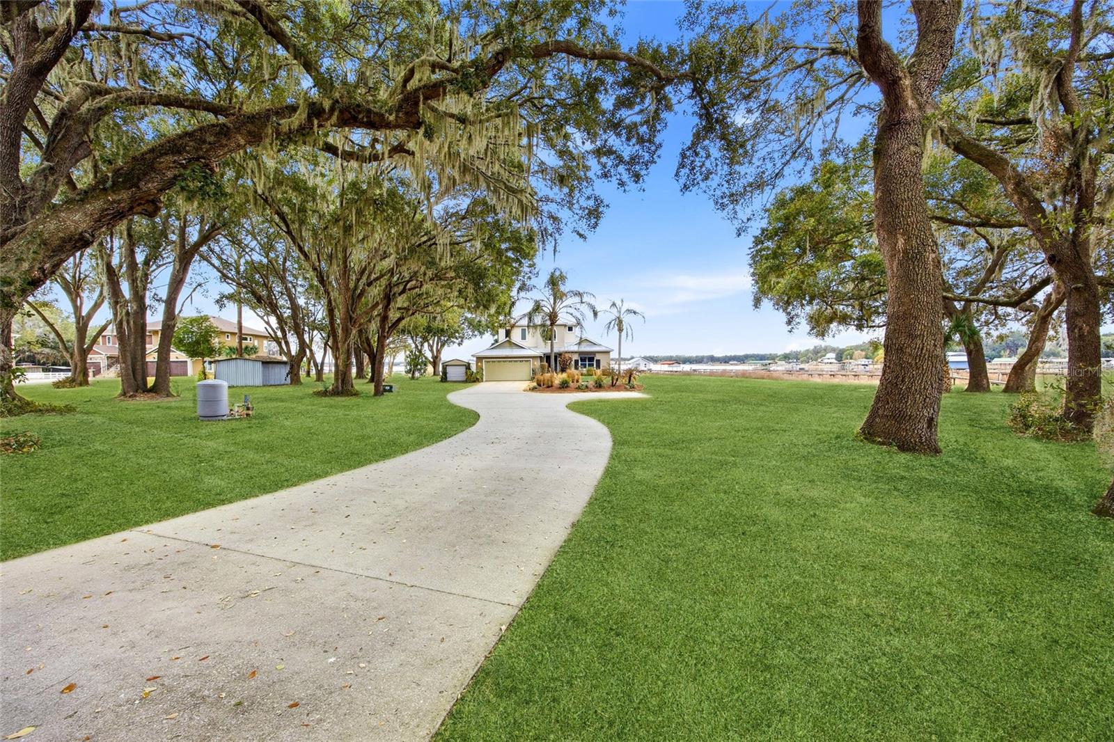 SOUTHWOOD SHORES - Residential
