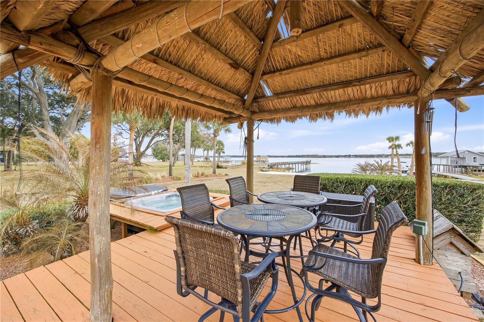 SOUTHWOOD SHORES - Residential