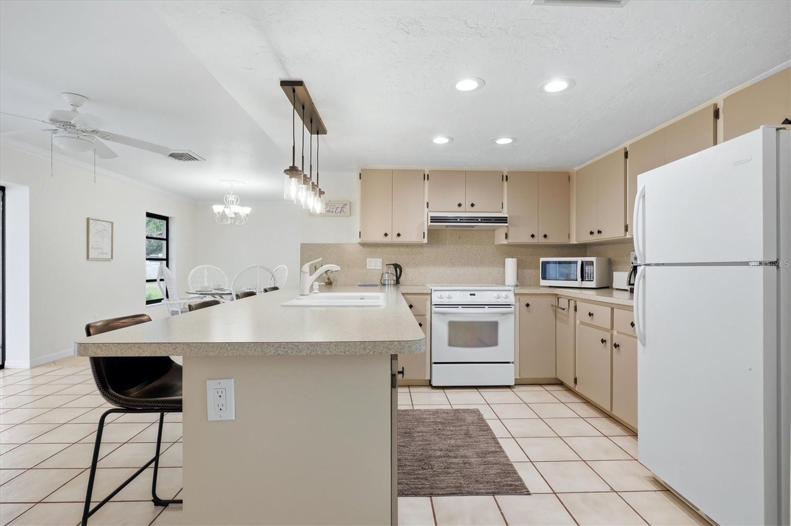 WARM MINERAL SPGS - Residential