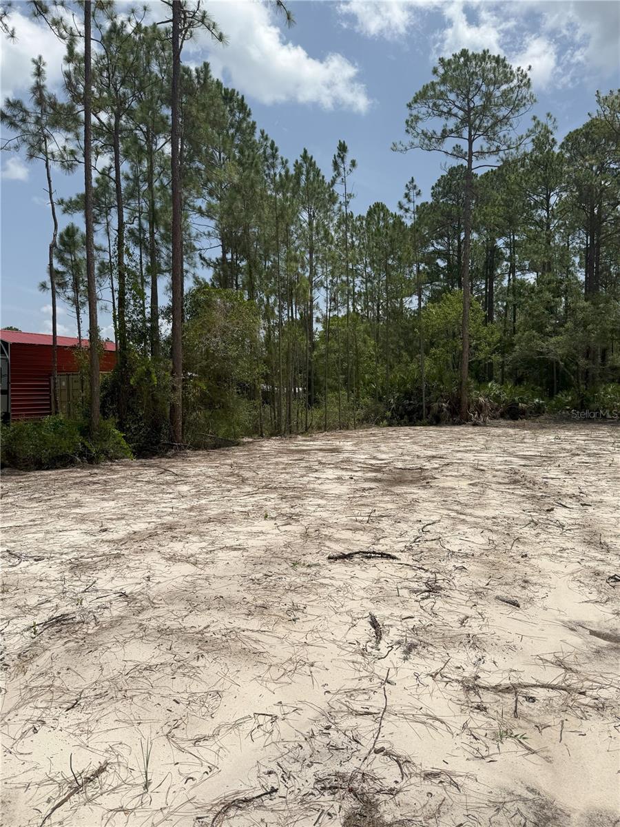 DAYTONA NORTH SUB - Land