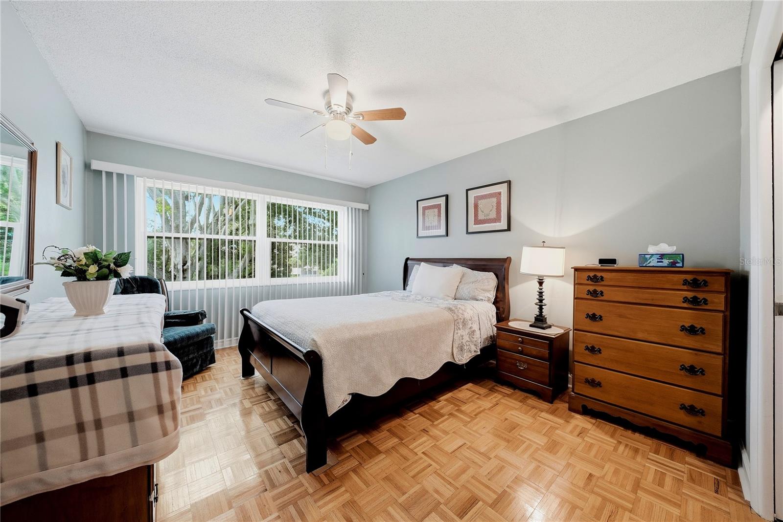 KALMIA CONDO - Residential