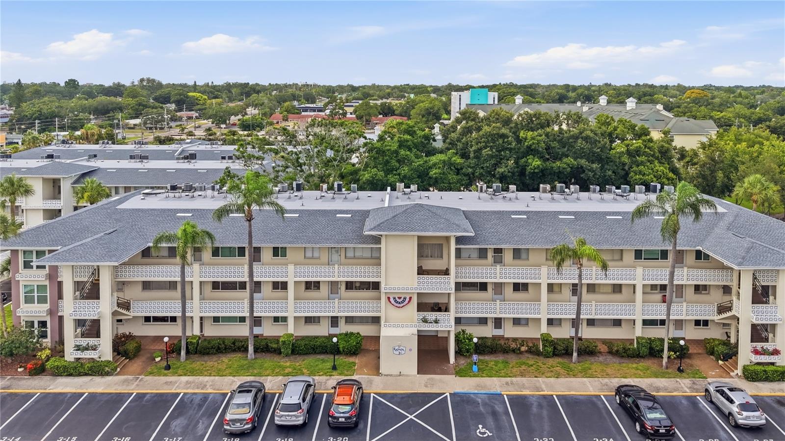 KALMIA CONDO - Residential