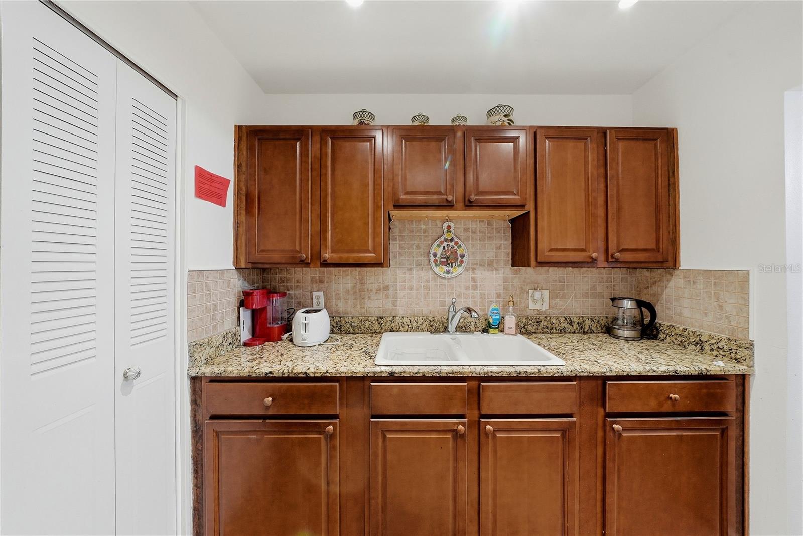 KALMIA CONDO - Residential