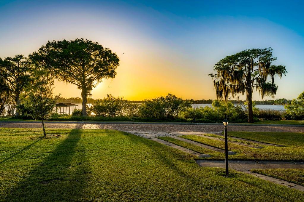 KILLARNEY ESTATES - Land