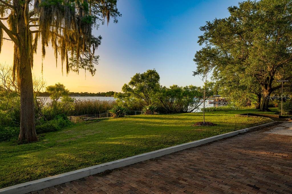KILLARNEY ESTATES - Land