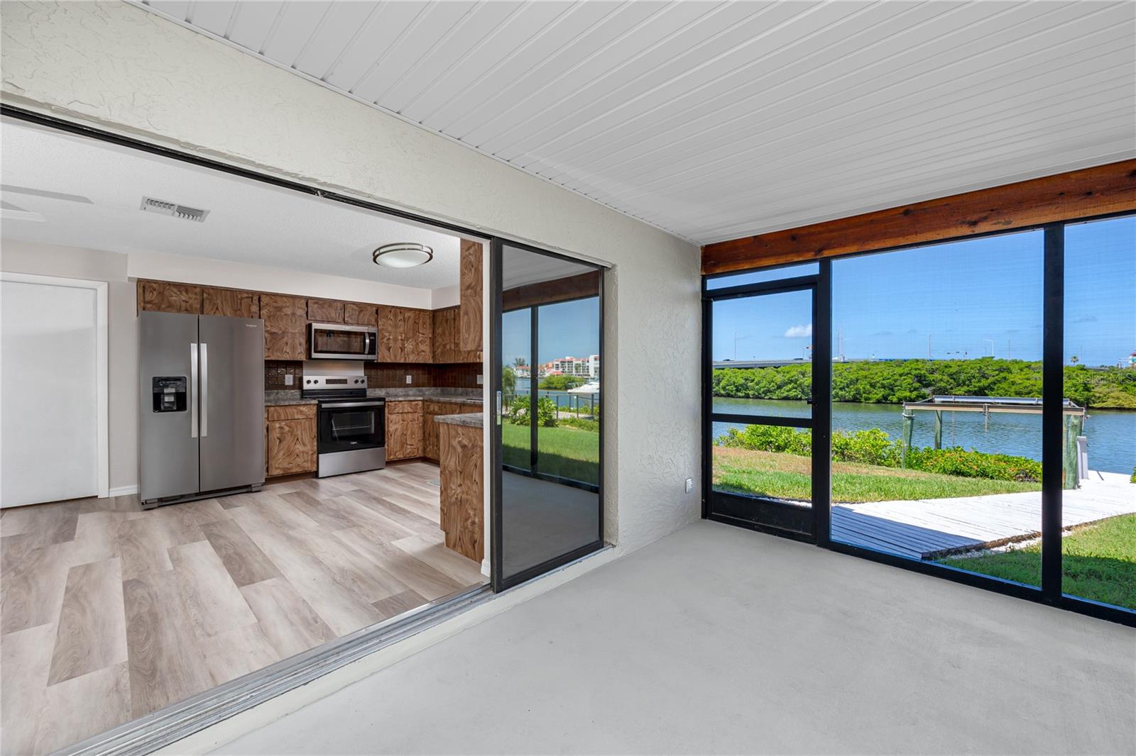BAYHAVEN 3RD ADD - Residential
