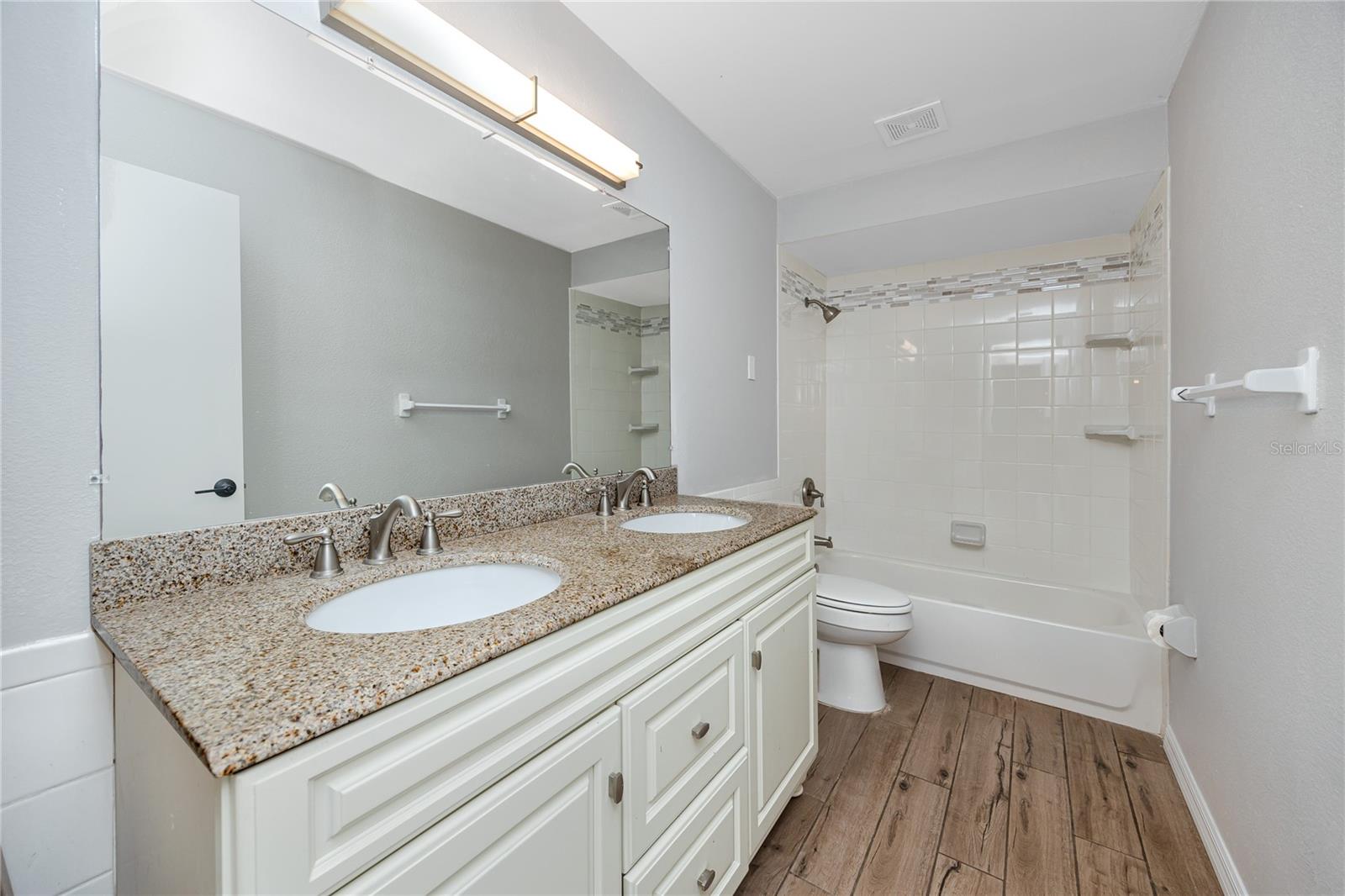 BAYHAVEN 3RD ADD - Residential