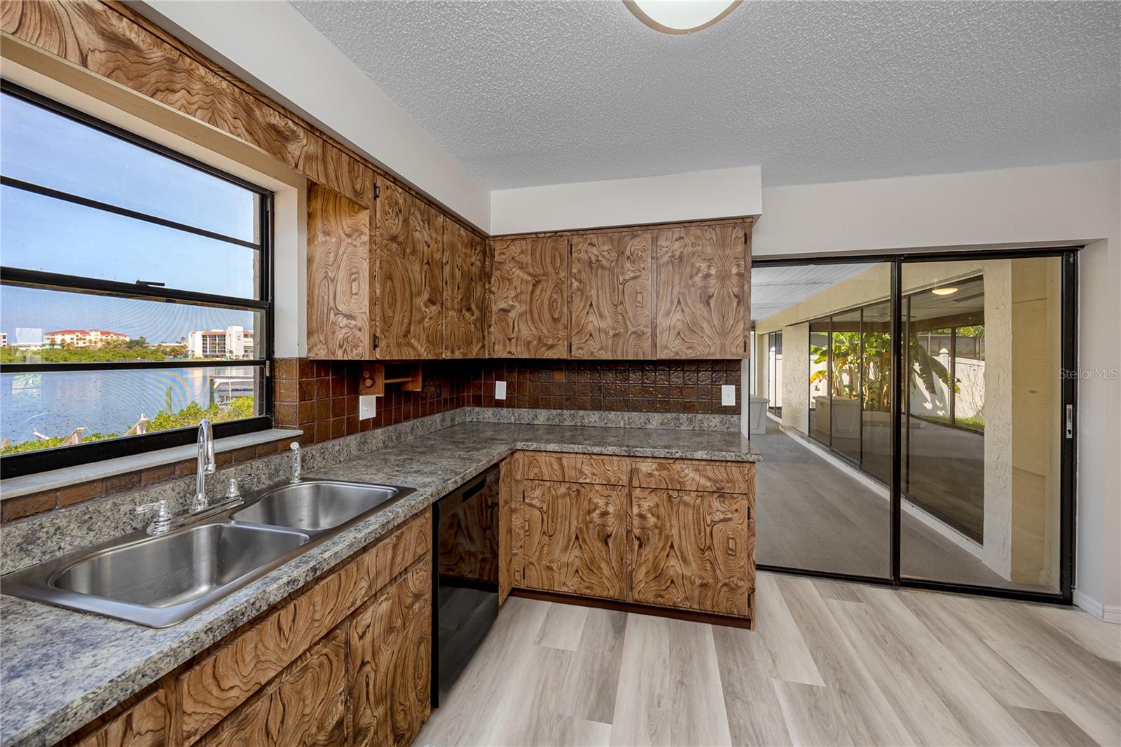 BAYHAVEN 3RD ADD - Residential