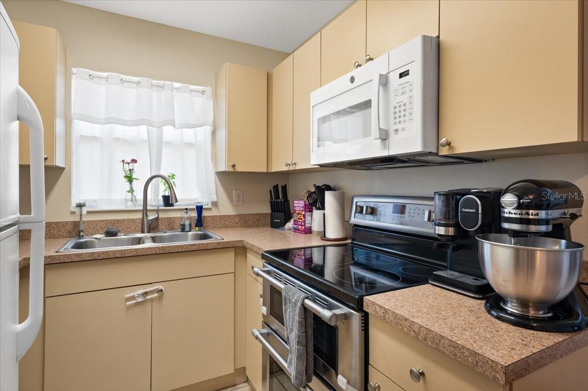 DIXIE HEIGHTS - Residential