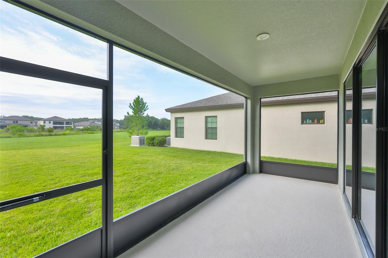 HINTON HAWKSTONE PH 1A2 - Residential Lease