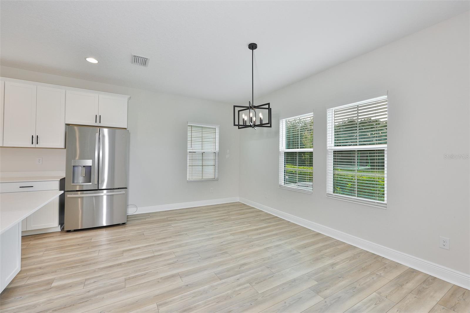 HINTON HAWKSTONE PH 1A2 - Residential Lease