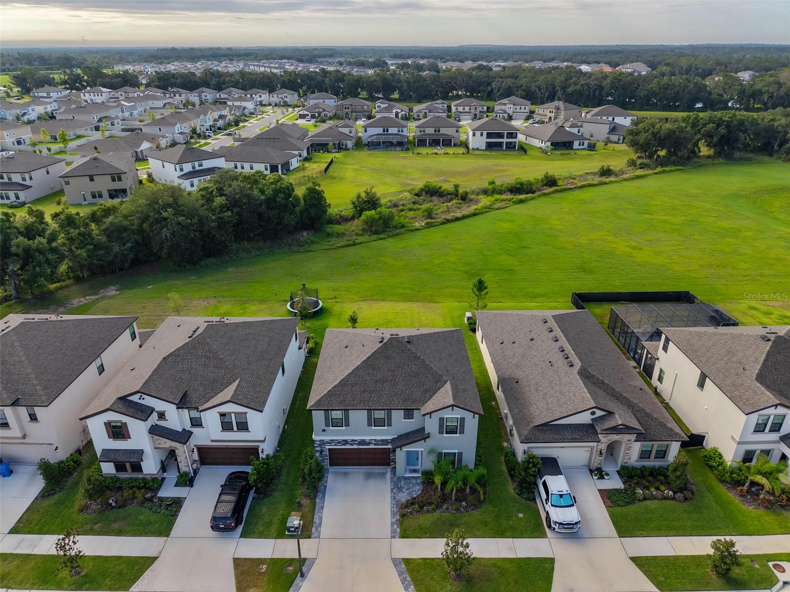 HINTON HAWKSTONE PH 1A2 - Residential Lease
