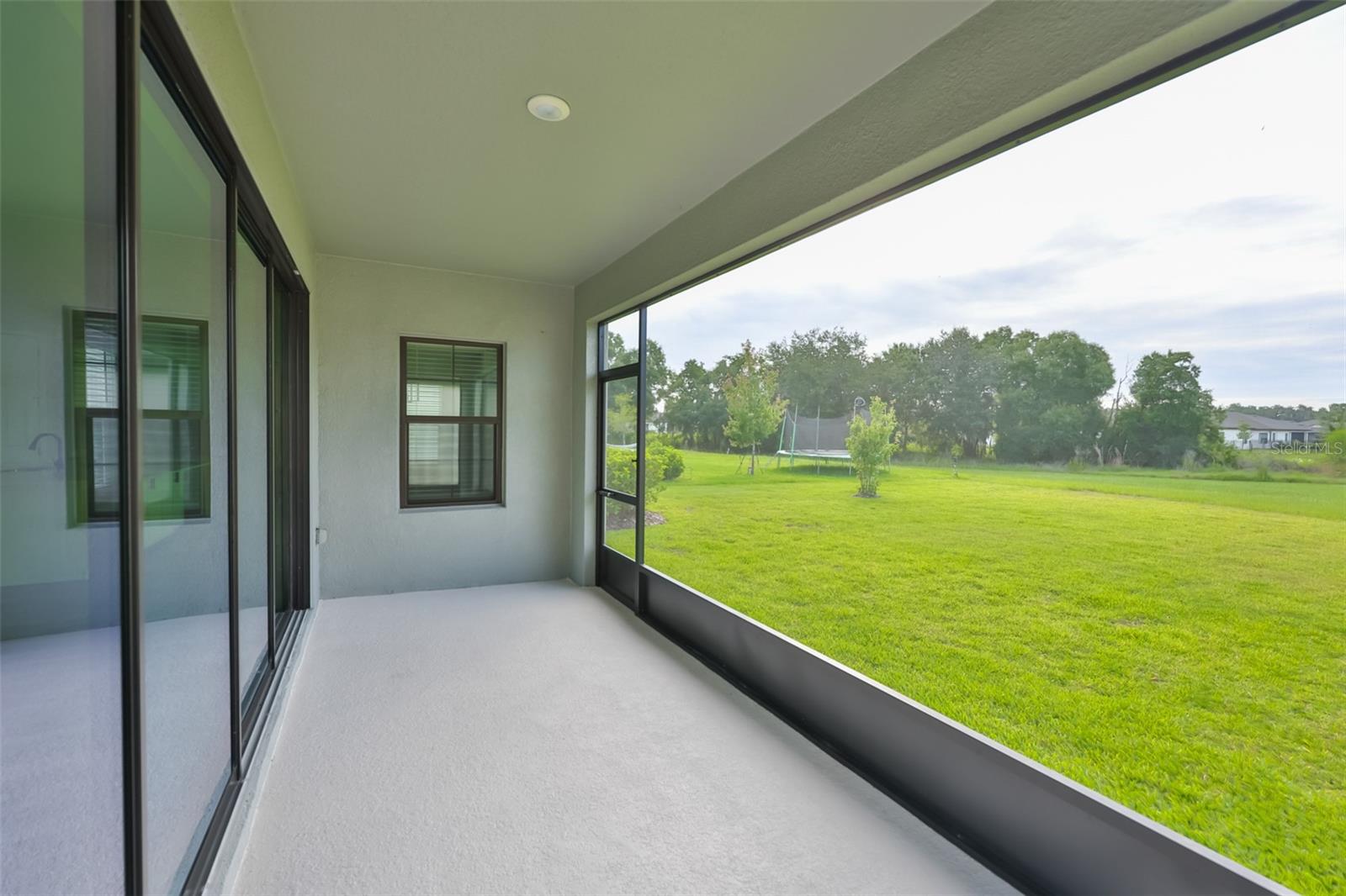 HINTON HAWKSTONE PH 1A2 - Residential Lease