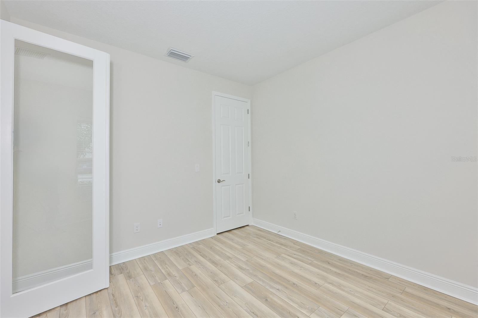 HINTON HAWKSTONE PH 1A2 - Residential Lease