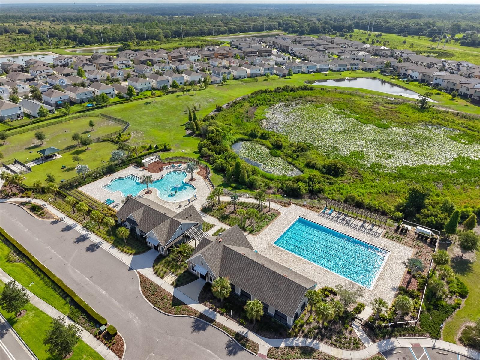 HINTON HAWKSTONE PH 1A2 - Residential Lease