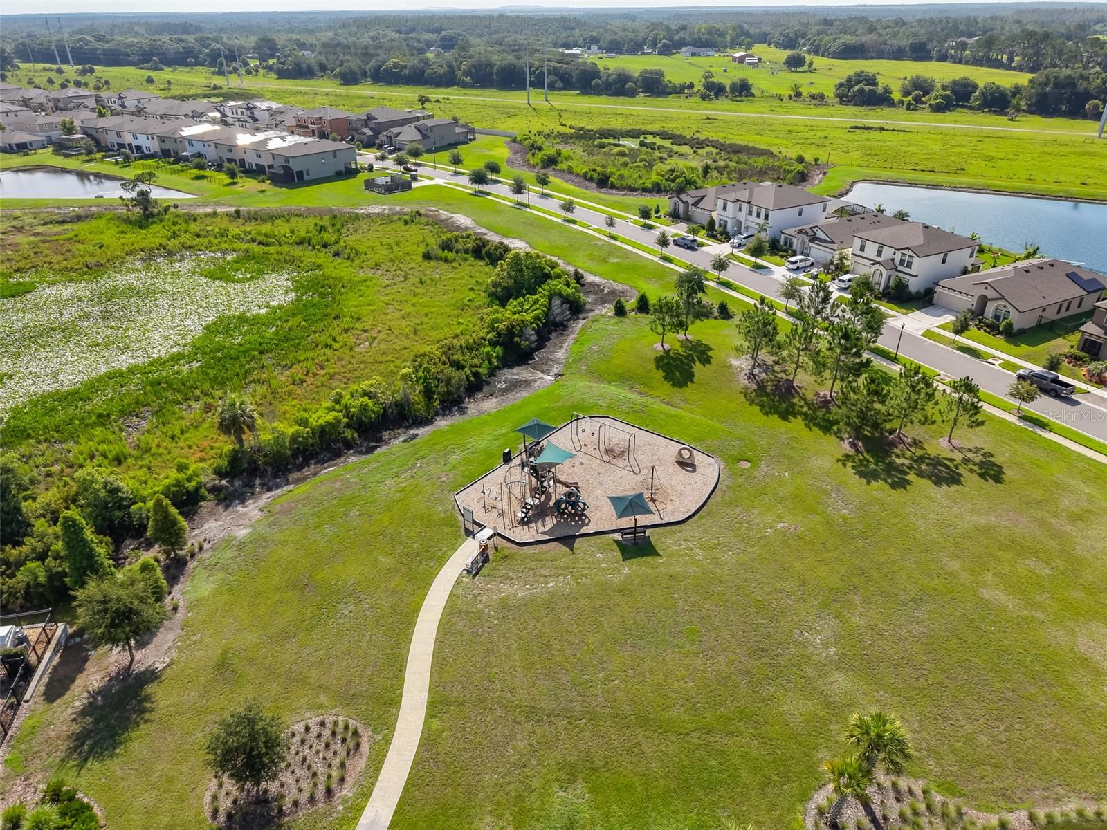 HINTON HAWKSTONE PH 1A2 - Residential Lease
