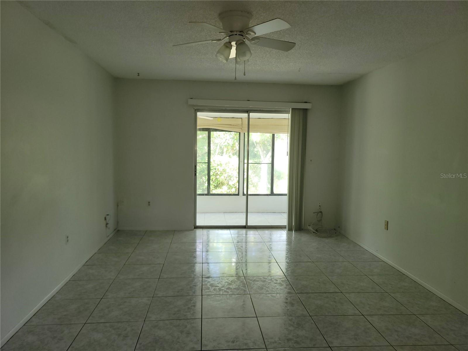 VILLA DEL RIO - Residential Lease