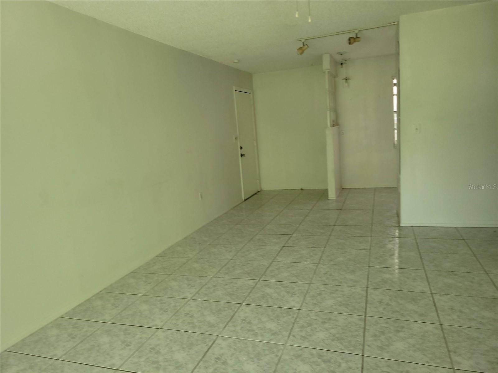 VILLA DEL RIO - Residential Lease