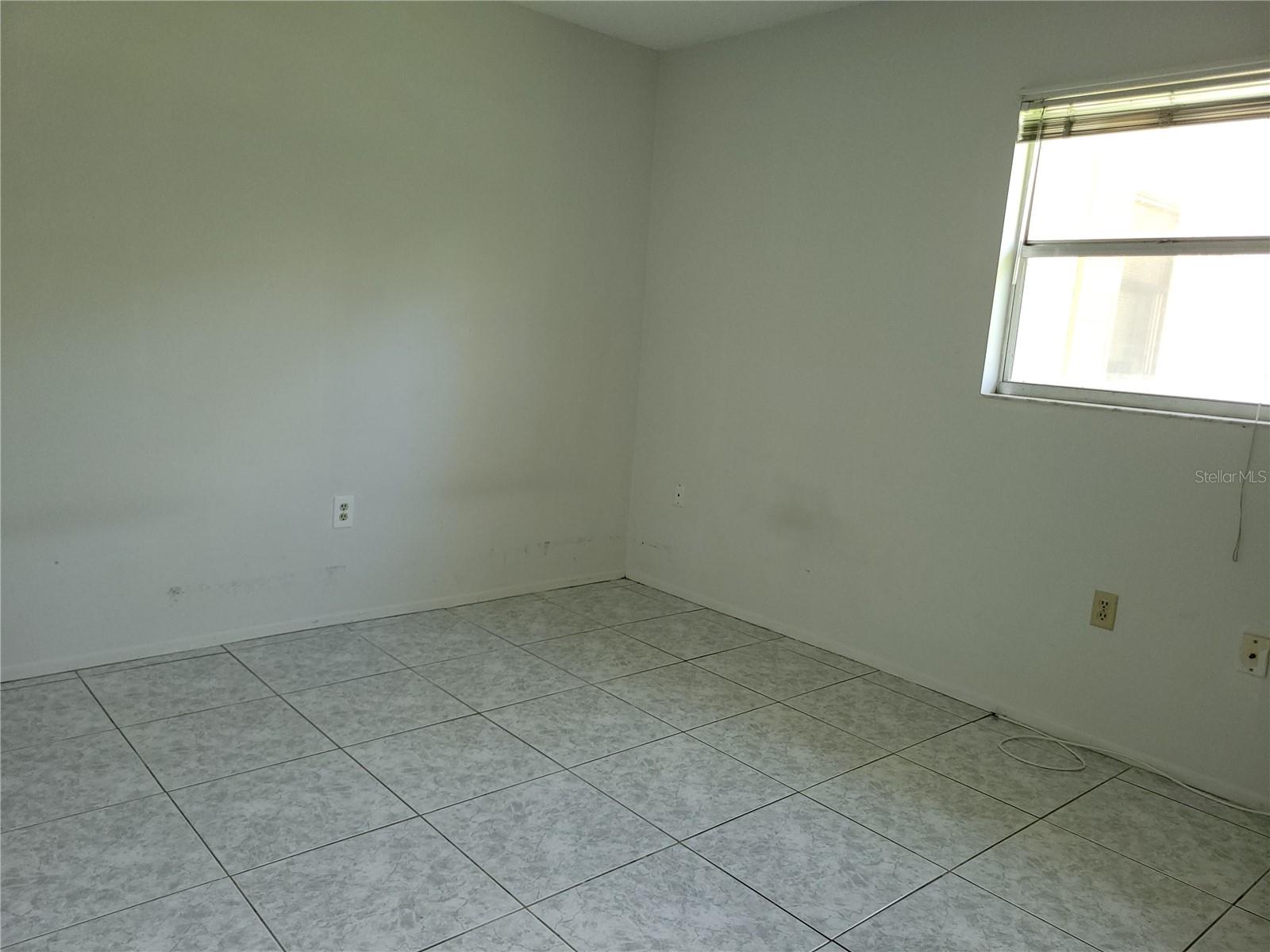 VILLA DEL RIO - Residential Lease