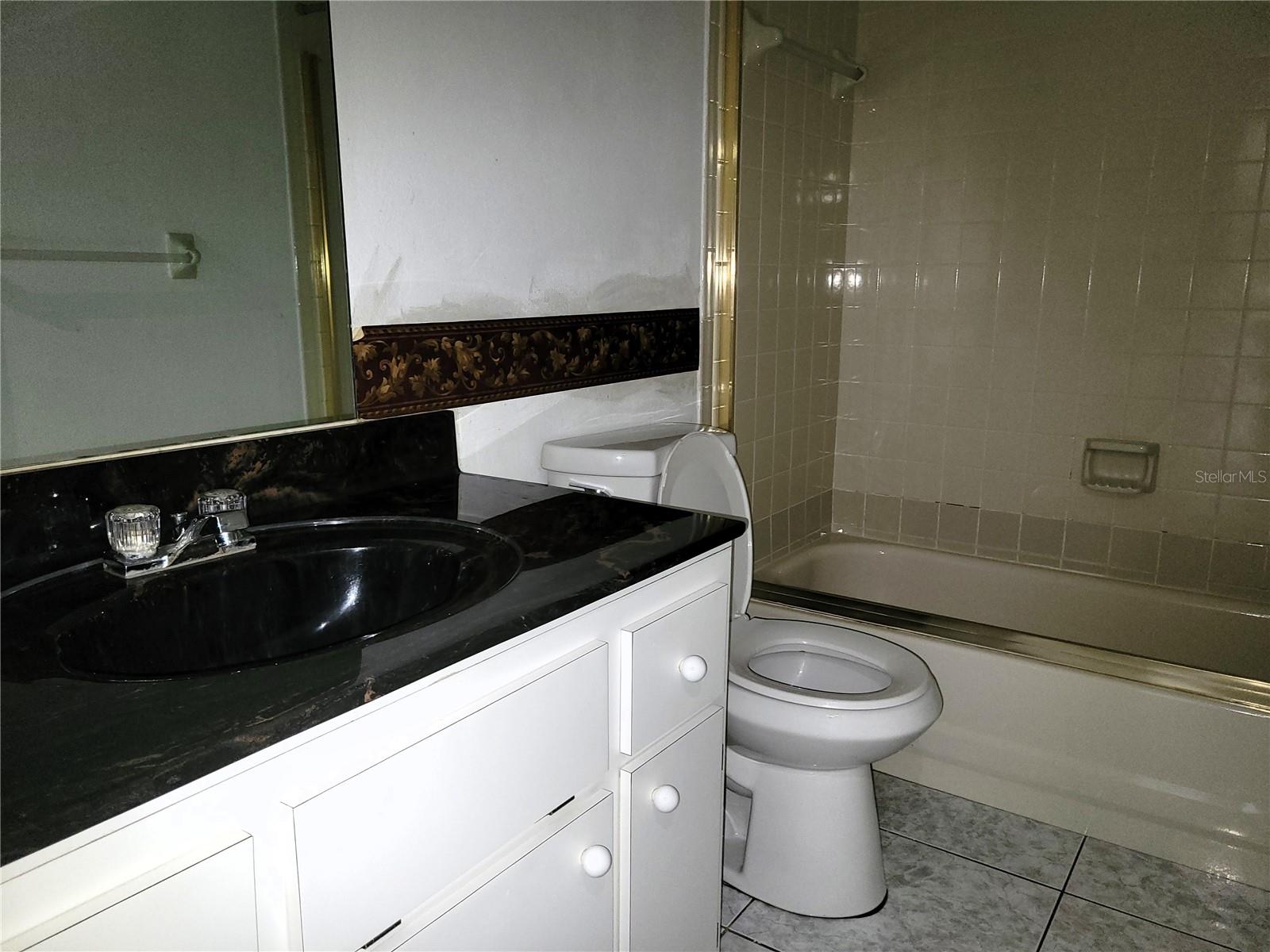 VILLA DEL RIO - Residential Lease