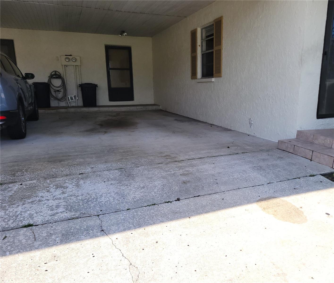 VILLA DEL RIO - Residential Lease