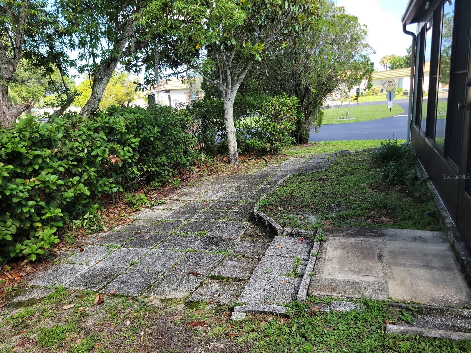 VILLA DEL RIO - Residential Lease