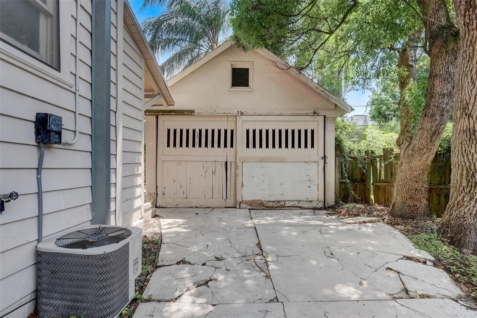 HIBISCUS COURT - Residential Income