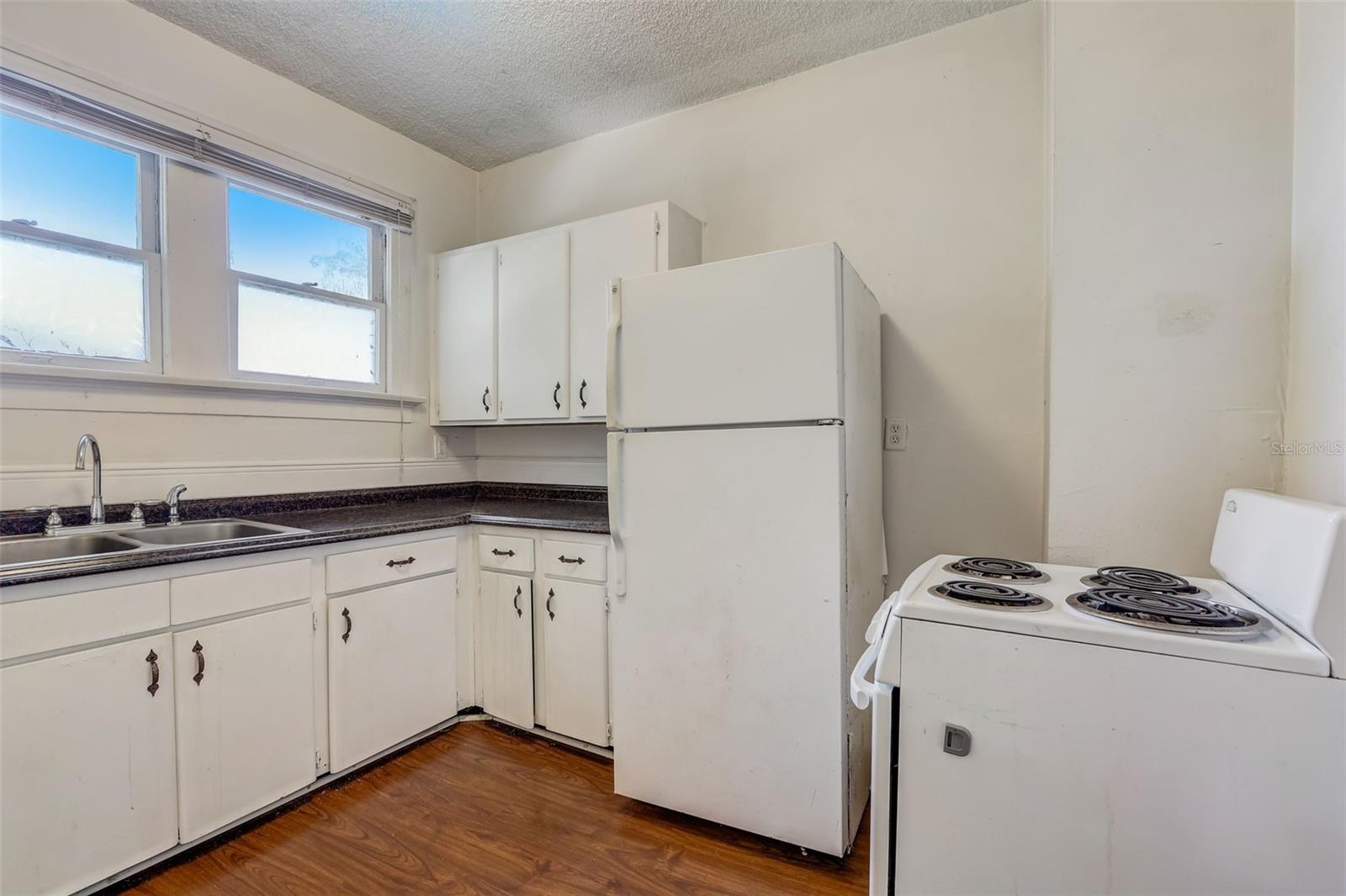 HIBISCUS COURT - Residential Income
