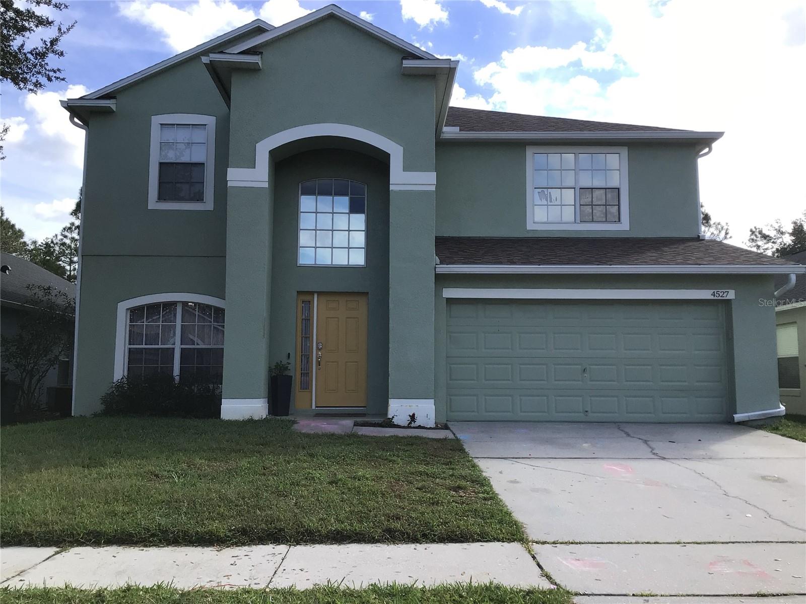 Beautiful 5 bed / 3 bath home in Orlando SEE TERMS
Two-Story Single-Family Home, Single Family Home, 2-Car Garage, Plenty of parking, Pool View, Screened in POOL, Fenced In Yard, Backyard Patio, Huge Master Suite, Living & Dining Rooms, 1 Bedrm Downstairs, Huge Family Room, The deposit amount is based upon the application results. *Owner is requiring Renter's Insurance, Pets: OK (Dangerous Pets are not permitted, Pit Bulls, etc.) Priced $2,499.00 for the first 4 months, $2,699.00 for the remaining 8 months (Average: $2,632.00/mo). AVAILABLE: NOW