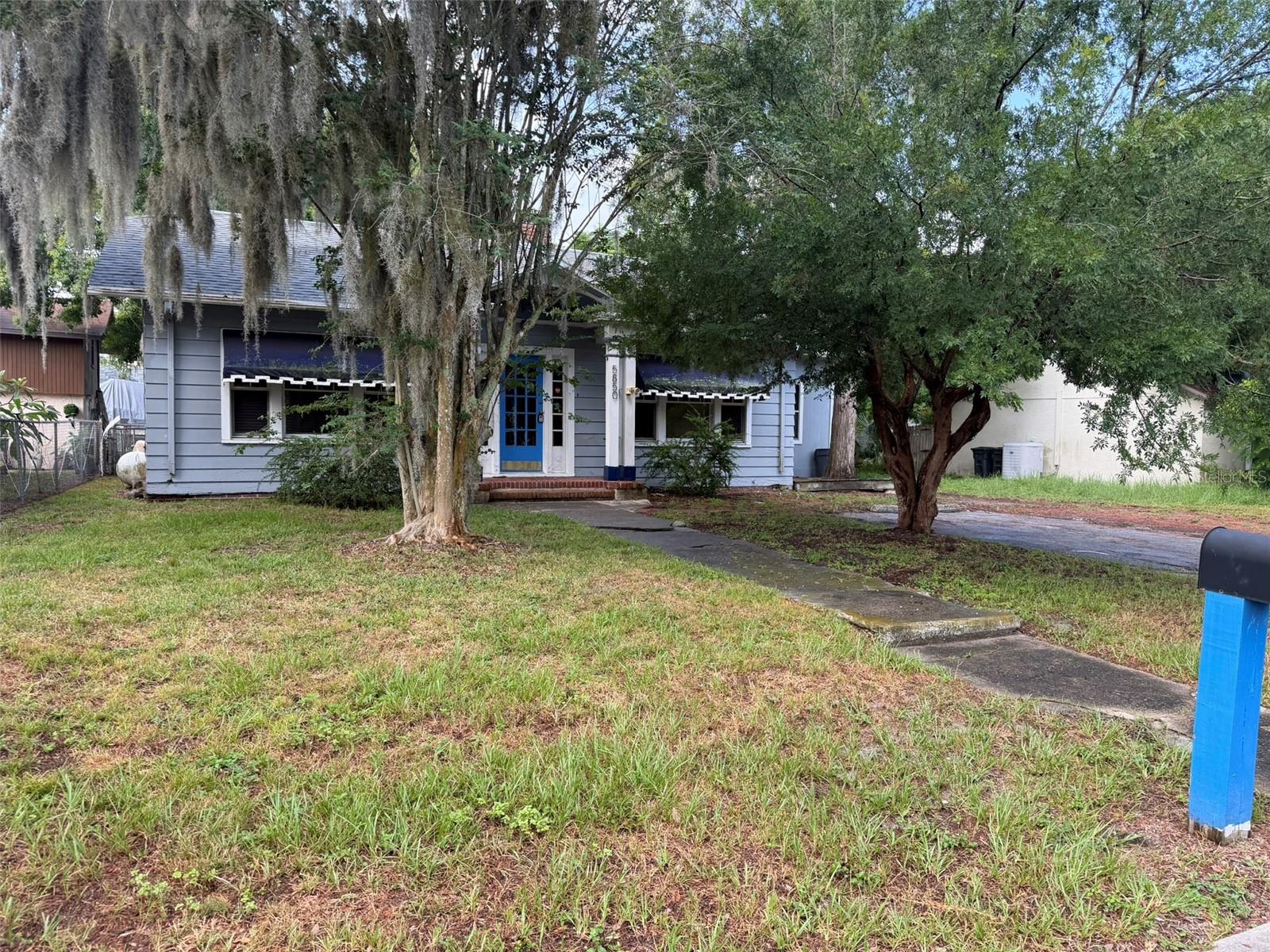 Excellent opportunity in downtown New Port Richey, just a short walk to shops and restaurants. This home is a
true fixer?upper and will require renovation. The detached shed/garage in the back also needs work. Whether
you’re considering a full remodel or a tear down, the property offers strong potential. Located in a non flood
zone, so no flood insurance is required.  Rear Structure is an old shed/garage. AS-IS with right to inspect.