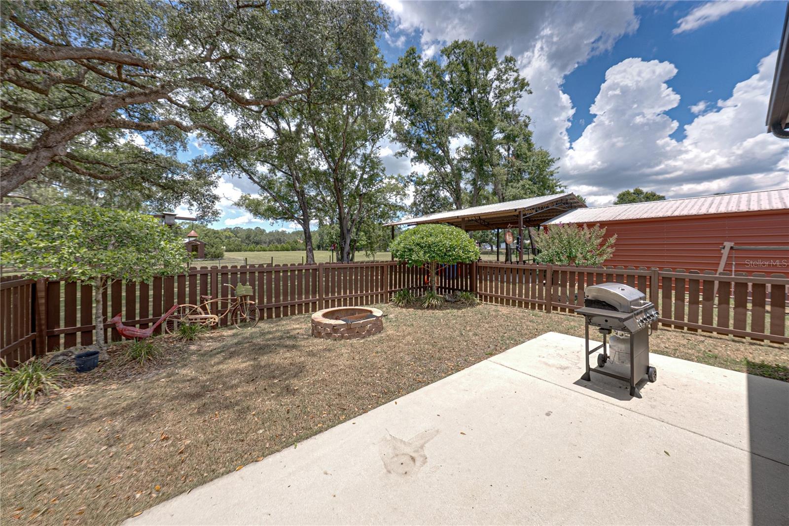 ACREAGE - Residential