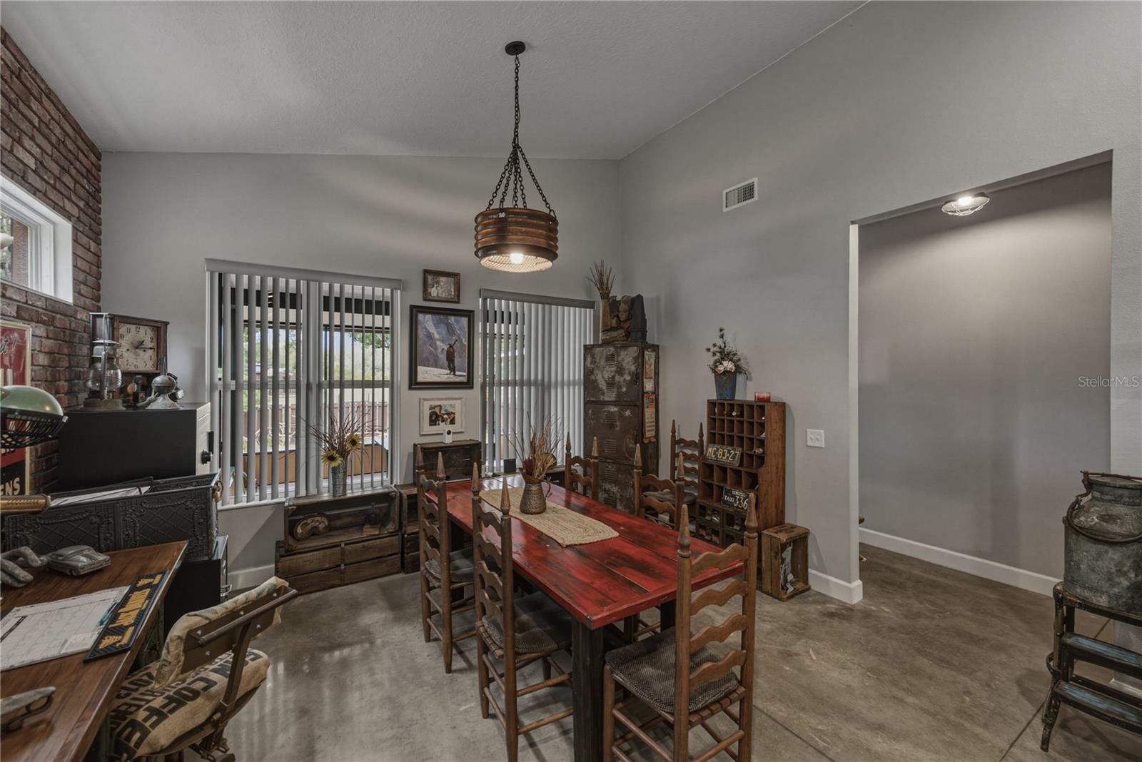 ACREAGE - Residential