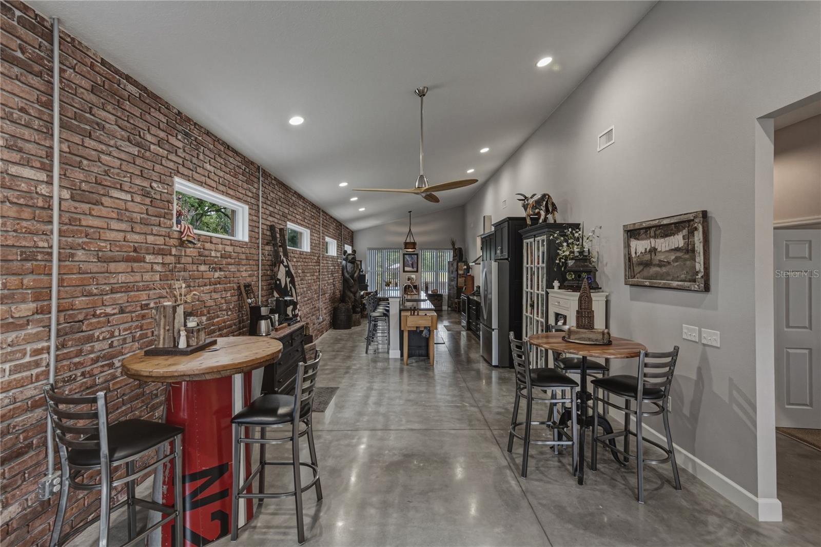ACREAGE - Residential