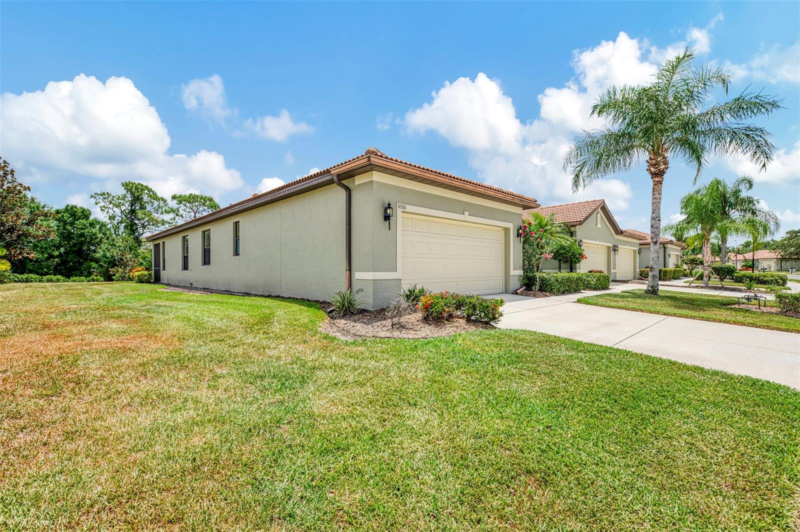 VENETIAN FALLS PH 2 - Residential