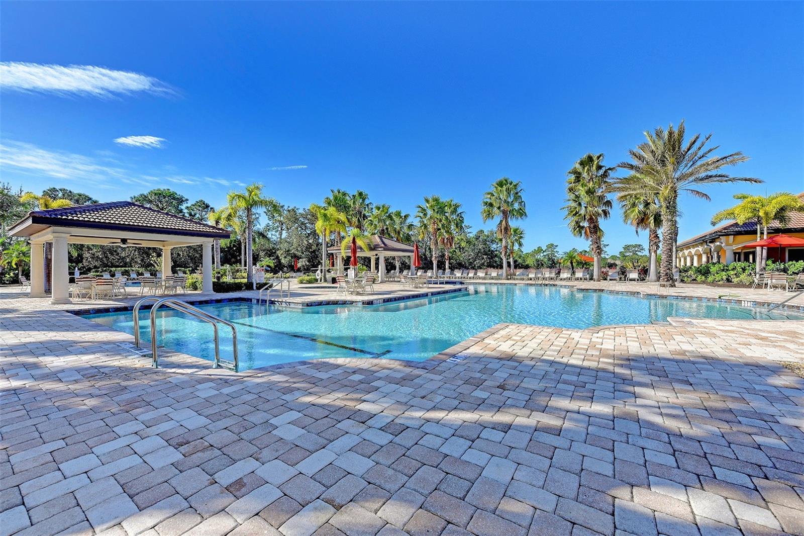 VENETIAN FALLS PH 2 - Residential