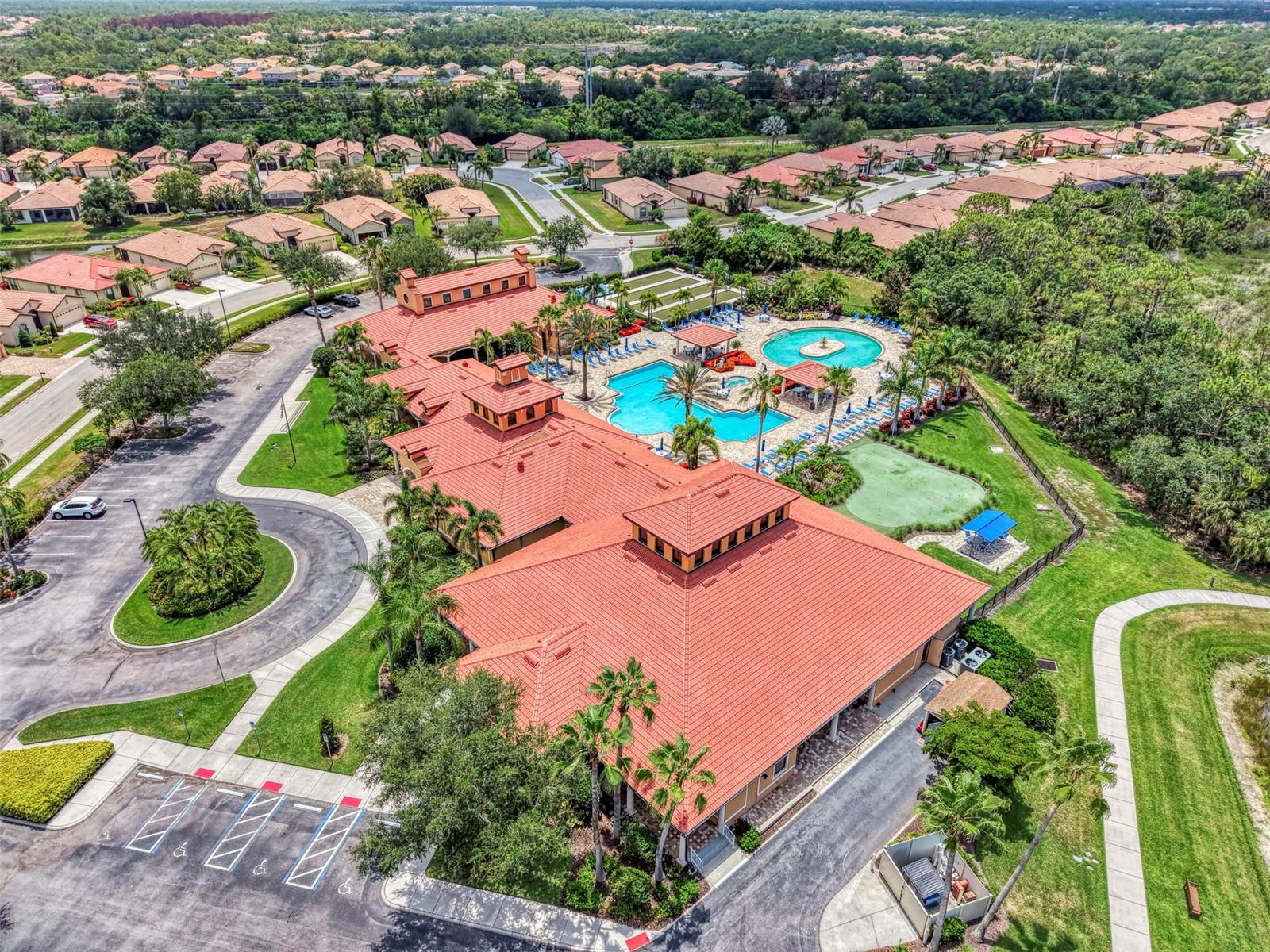 VENETIAN FALLS PH 2 - Residential