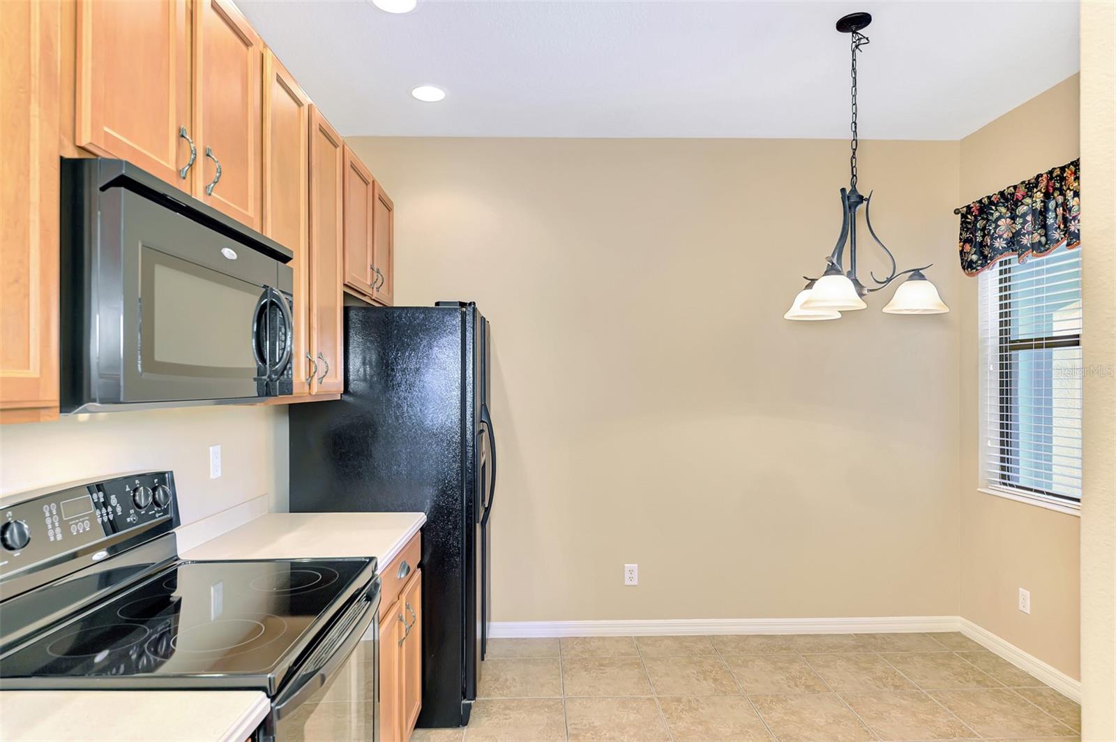 VENETIAN FALLS PH 2 - Residential