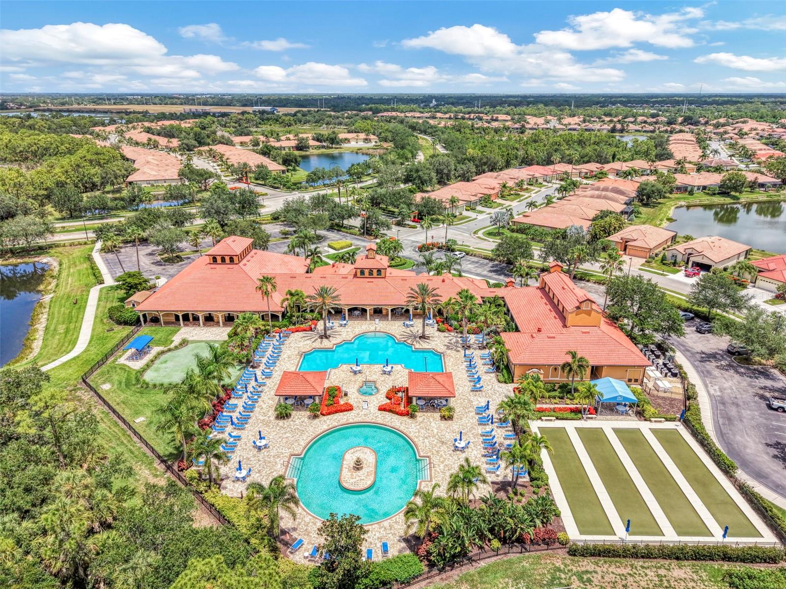 VENETIAN FALLS PH 2 - Residential