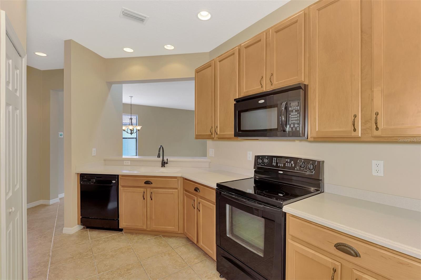VENETIAN FALLS PH 2 - Residential
