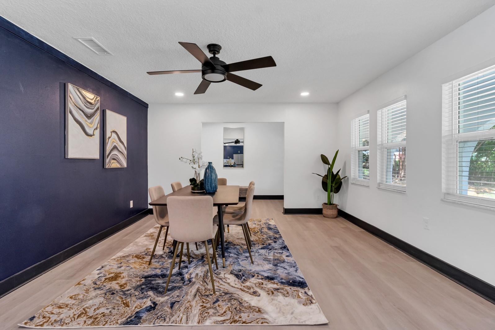 KNOLLWOOD - Residential