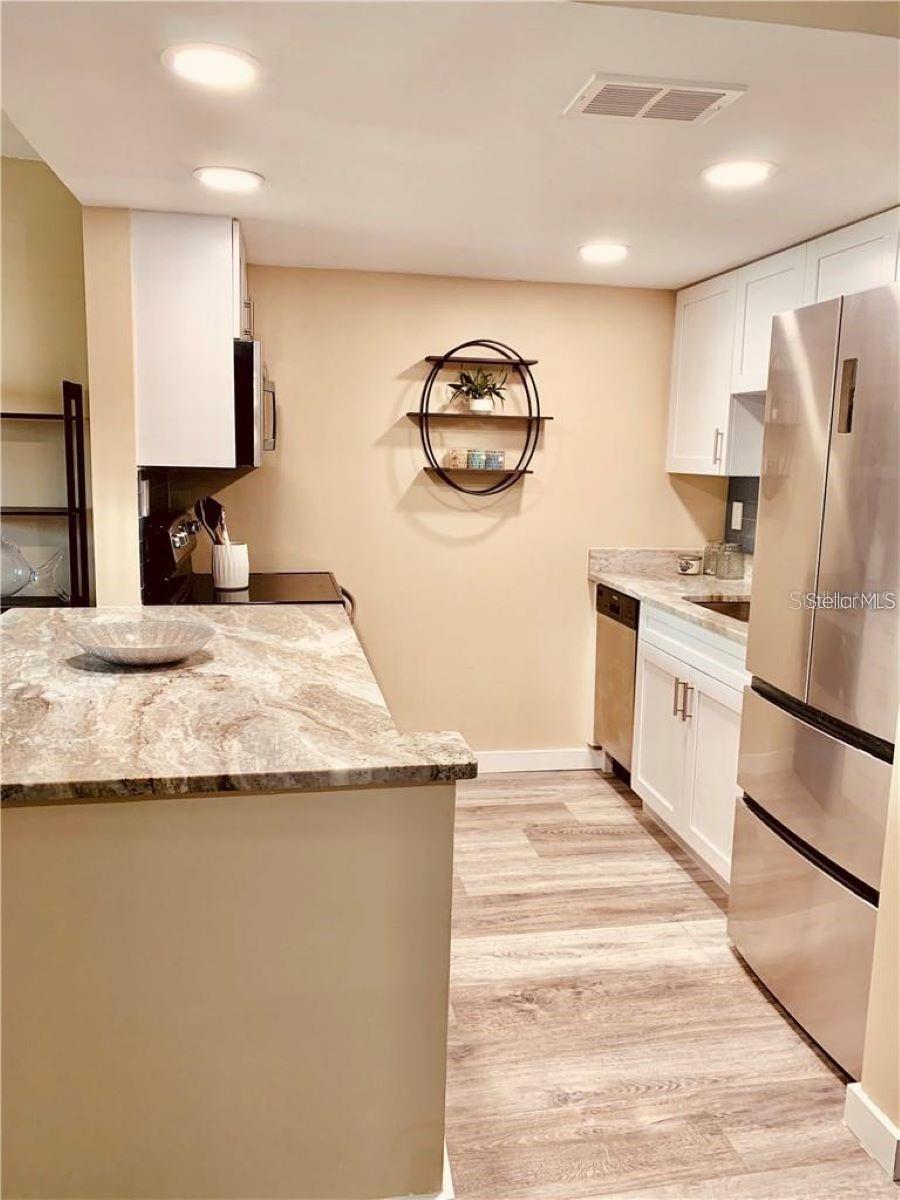 WESTWIND CONDO APTS - Residential