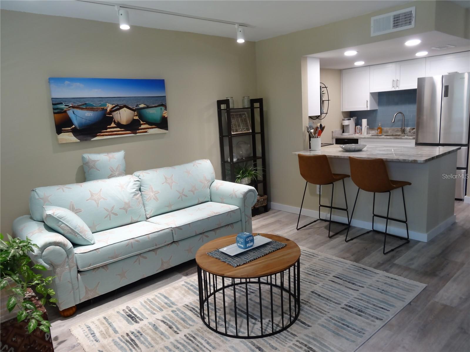 WESTWIND CONDO APTS - Residential
